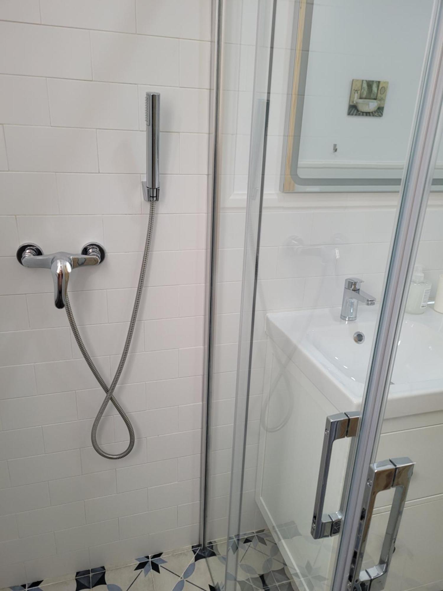 Apartamento Con Wifi, Patio Y Garaje Privado Alcala de Guadaira Exterior photo