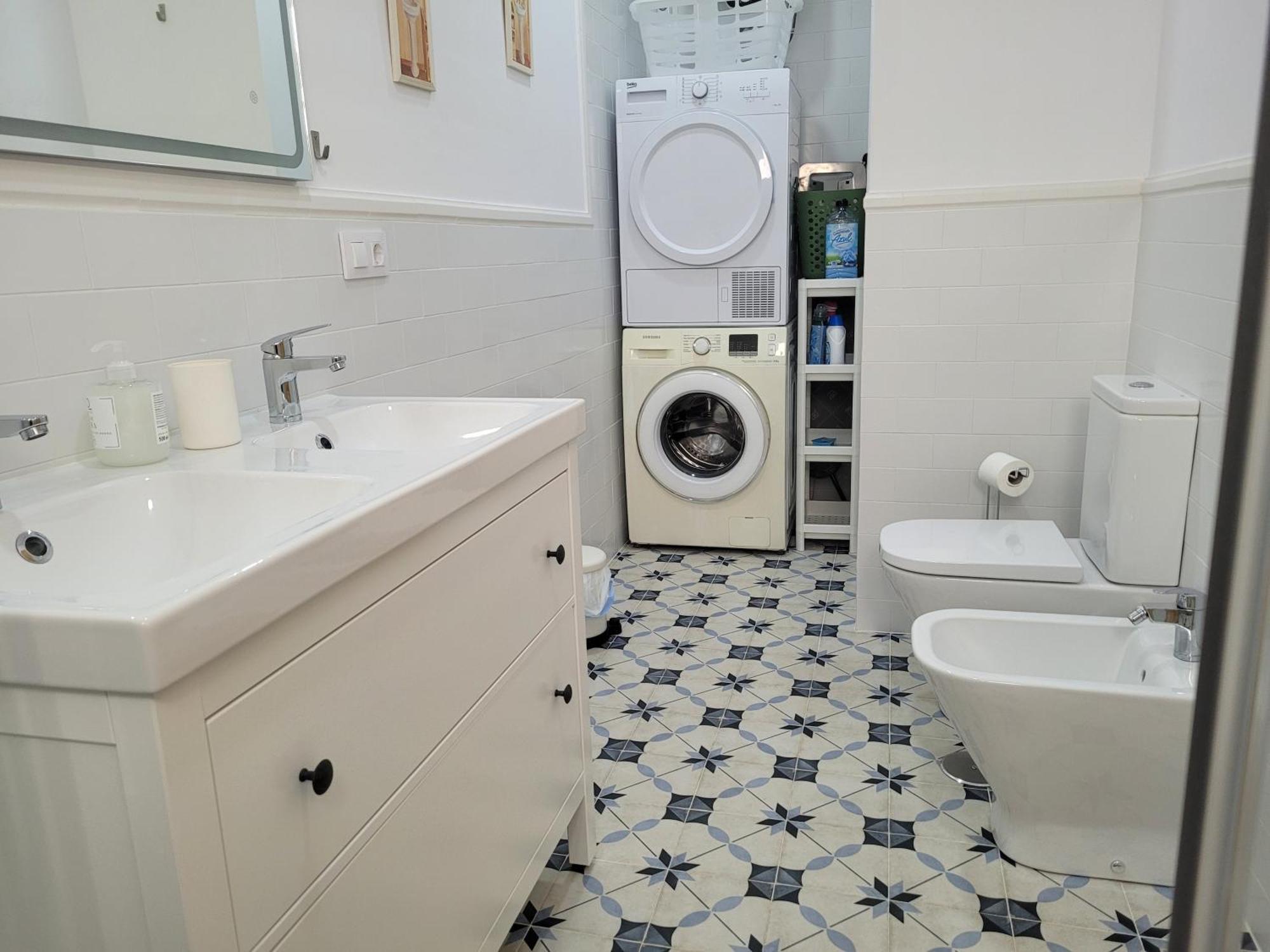 Apartamento Con Wifi, Patio Y Garaje Privado Alcala de Guadaira Exterior photo
